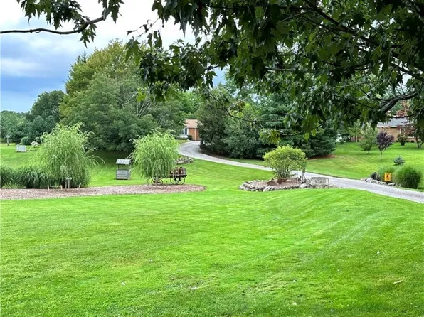 3241 Austinburg Rd, Ashtabula, OH 44004