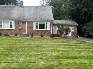15 Elton Dr, Newington, CT 06111