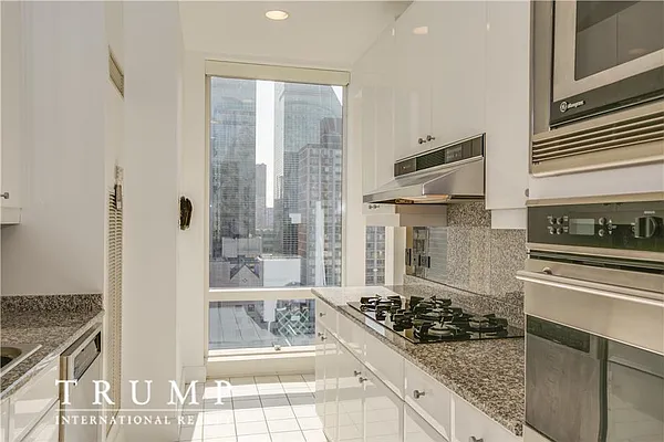 Rented by Trump International Realty | media 24