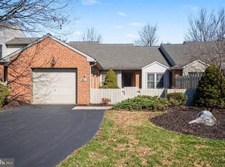 81 Cambridge Dr, Hershey, PA 17033