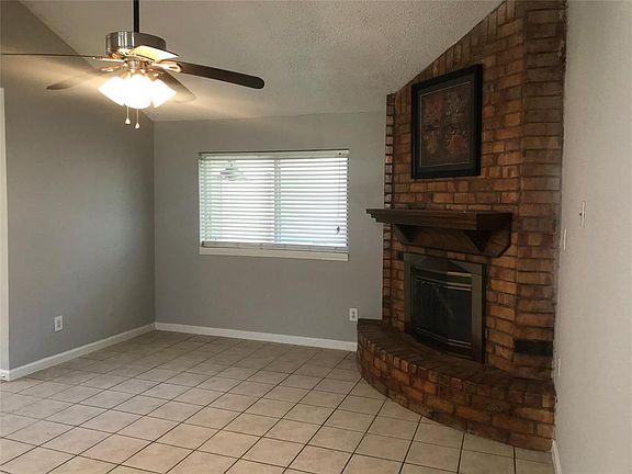 3rd image of 6703 Winding Trace Dr
