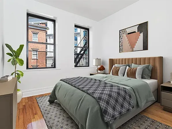 2 W 16th St #1GR, New York, NY 10011