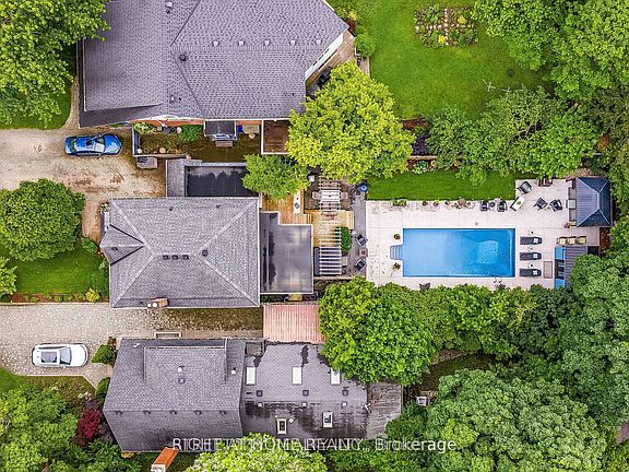 3rd image of 931 Waterloo St