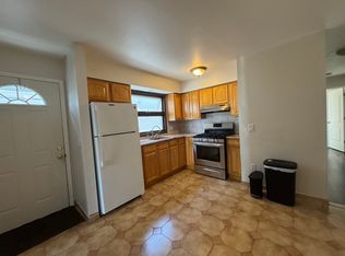 (Undisclosed Address), Staten Island, NY 10305