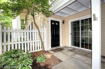2nd image of 10194 Ashbrooke Ct #118