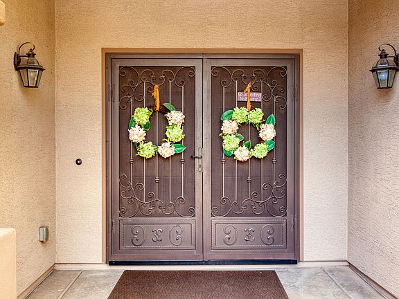 2nd image of 2927 E Eleana Ln
