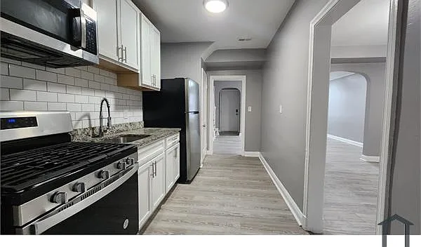 4 bed, $2,095 — Photo 4
