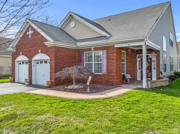 16 Wieczorkowski Ave, Parlin, NJ 08859