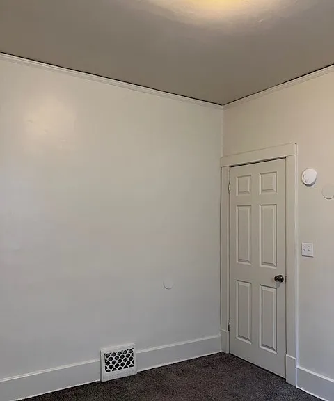 617 E Republic St — Photo 16