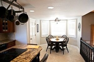 4th image of 22990 Somerset Dr