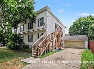 1057 Pine Ave NW, Grand Rapids, MI 49504