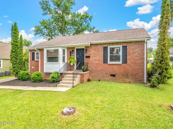 224 Doughty Dr, Knoxville, TN 37918