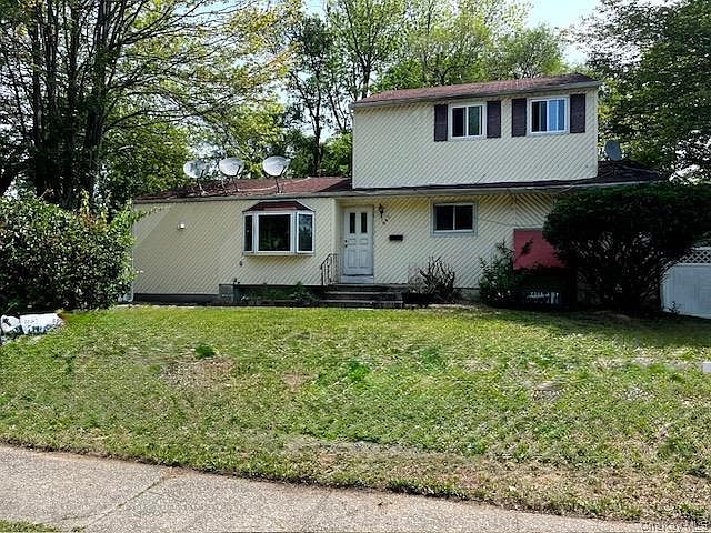 1st image of 587 Freeman Avenue