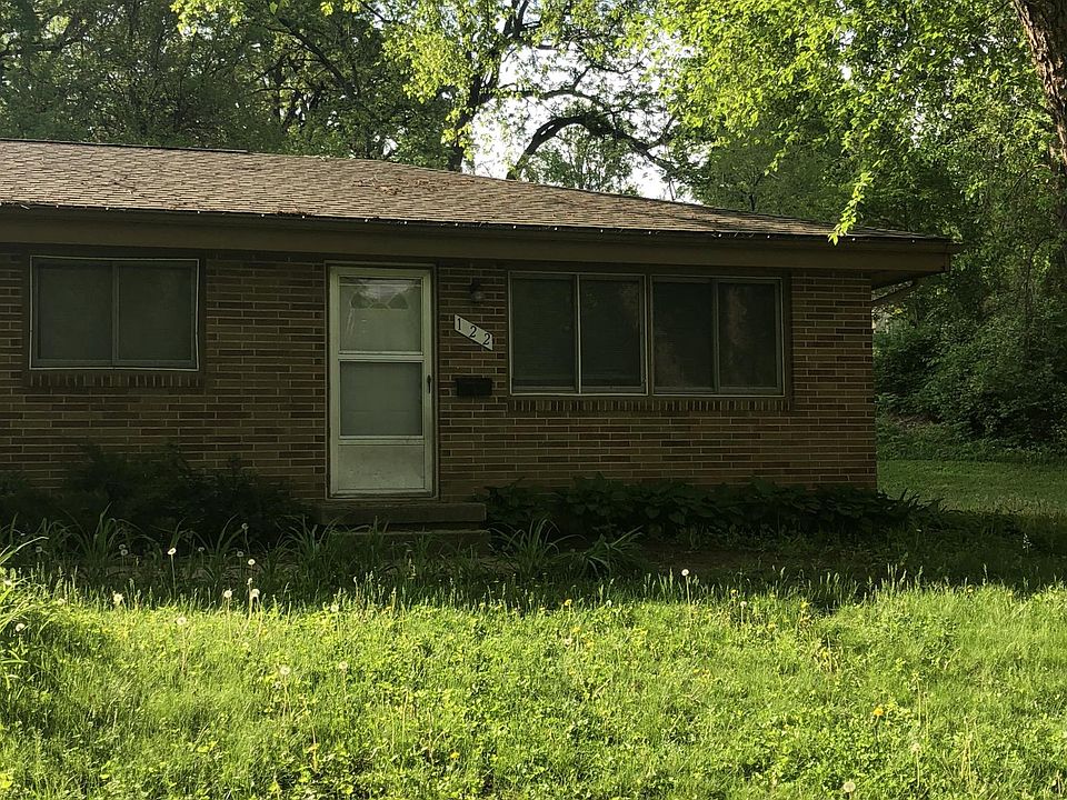 1st image of 122 Hughes Ave