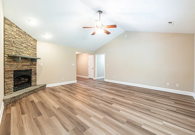 637 Marston Ln #1 — Photo 5