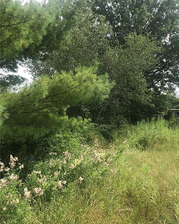 2nd image of 9552 Newton Falls Rd