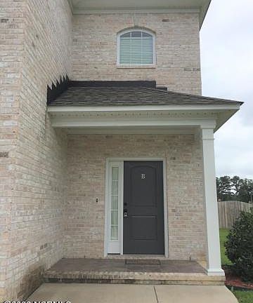 2nd image of 1851 B Cambria Dr