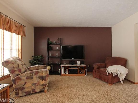 5th image of 2250 Chelsea Dr NE