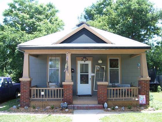 1st image of 320 N Columbia Ave