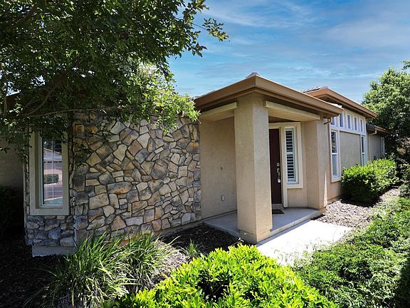 3rd image of 510 Palisades Drive