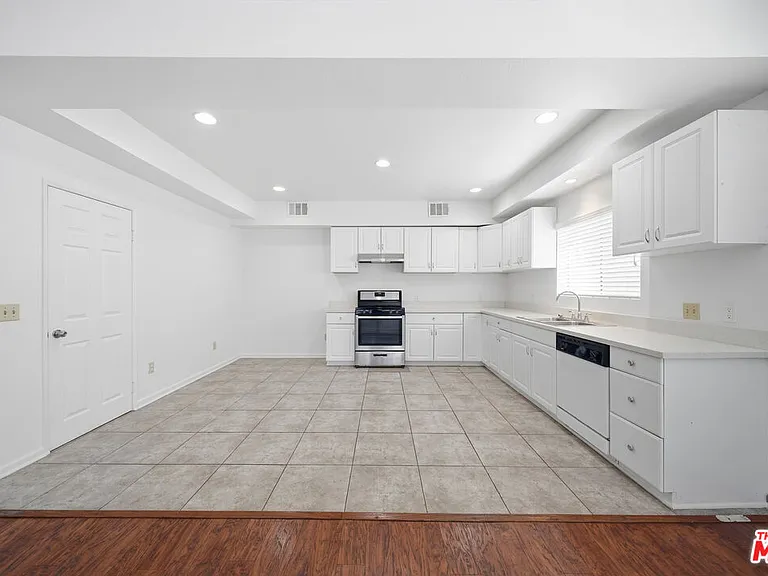 1224 Crenshaw Blvd — Photo 21