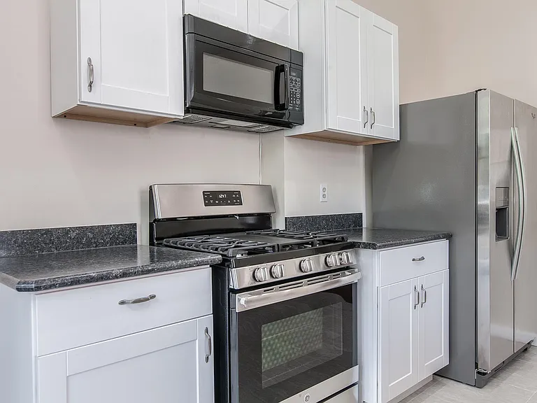 308 W Main St #M — Photo 18