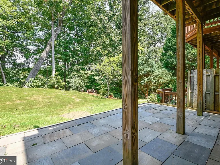 3802 Koval Ln — Photo 26