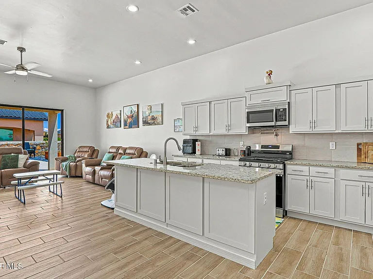 14585 John McNeely Ave — Photo 15