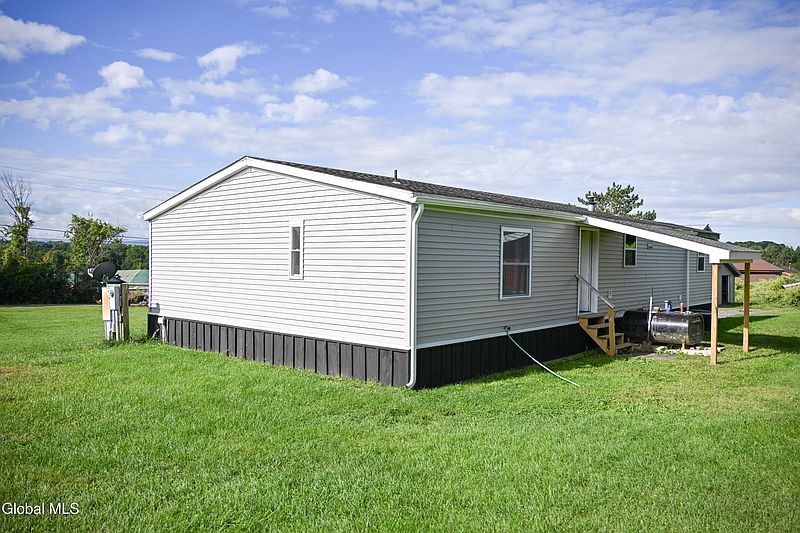 5th image of 770 Oswegatchie Road