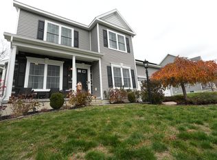 1 Haywood Ln, Rensselaer, NY 12144