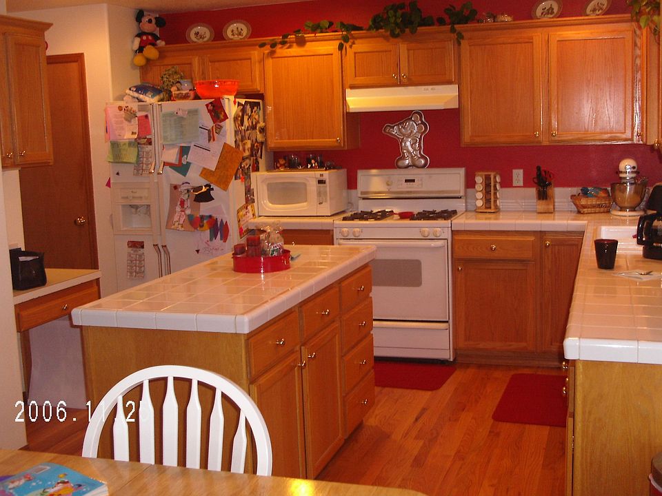 Kitchen. Real hardwood floors (rec  refinished) in kitch, nook, fyr, and bath