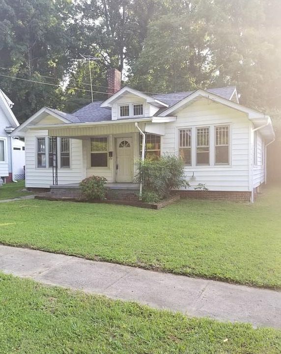 1st image of 114 Boyd St