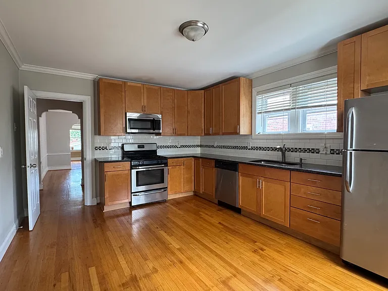 7336 Dartmouth Ave #2 — Photo 2