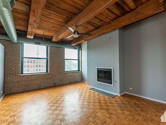 2nd image of 4745 N Ravenswood Ave APT 305