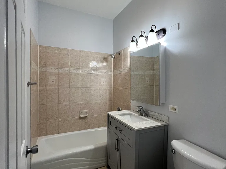 2722 W Maypole Ave #2722 — Photo 10