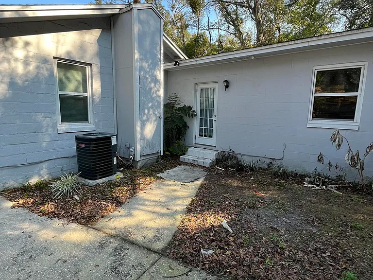 2968 Green St — Photo 6
