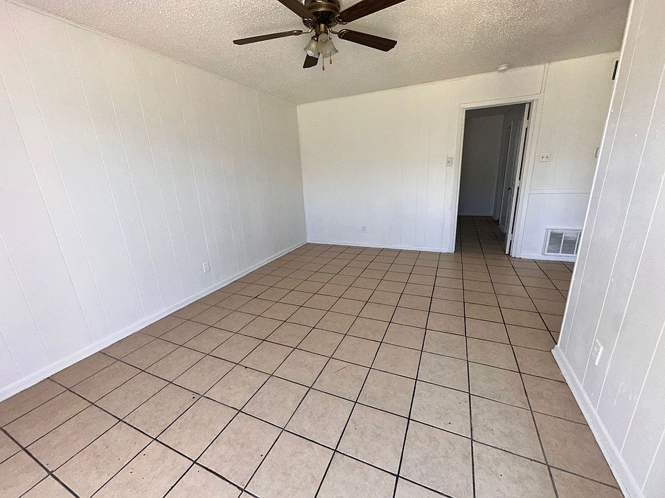 1st image of 908 Adams Ave APT 212
