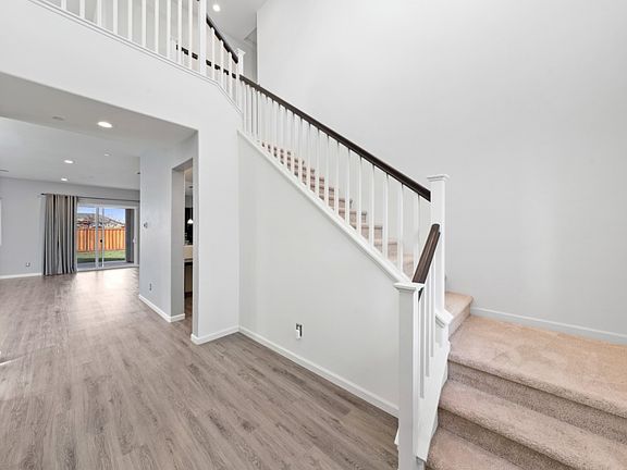 5th image of 186 Olivadi Way