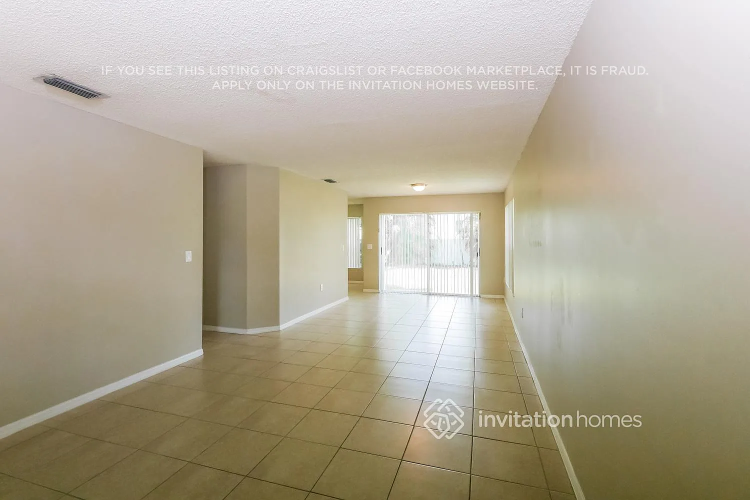 146 Gables Blvd Weston, FL 33326 — Photo 4