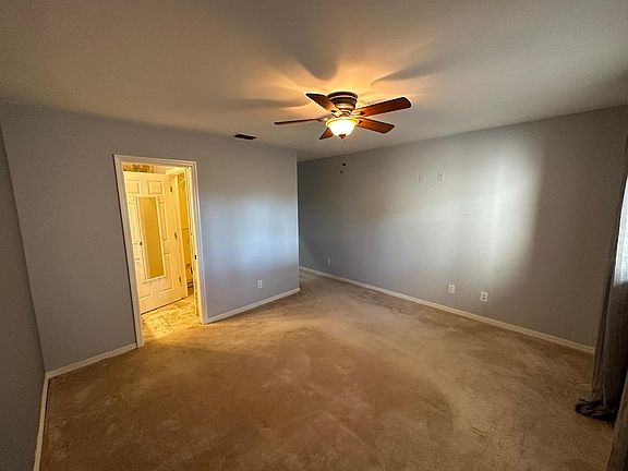 2nd image of 10121 Maddox Ln APT 105