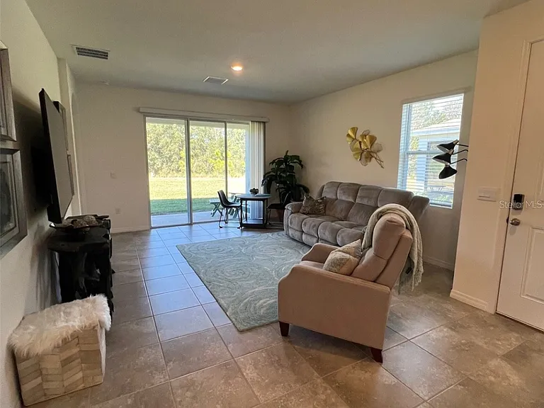 5375 NW 48th Pl — Photo 10