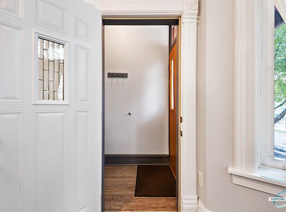 3rd image of 3510 S Union Ave #1
