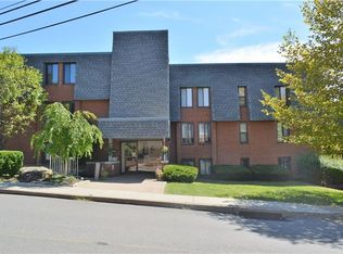 404 Lexington Ave APT 5, Pittsburgh, PA 15215