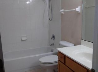 10103 Ecton Ln, Jacksonville, FL 32246