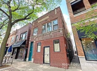 2112 W Roscoe St #2F, Chicago, IL 60618