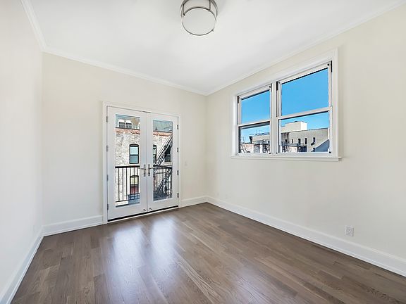 5th image of 235 W 113th St #3
