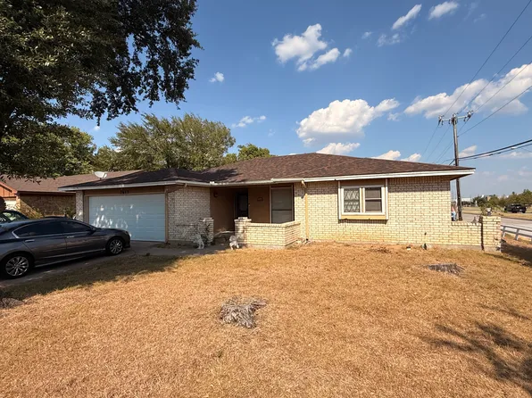 2613 Triton Ct, Grand Prairie, TX 75052