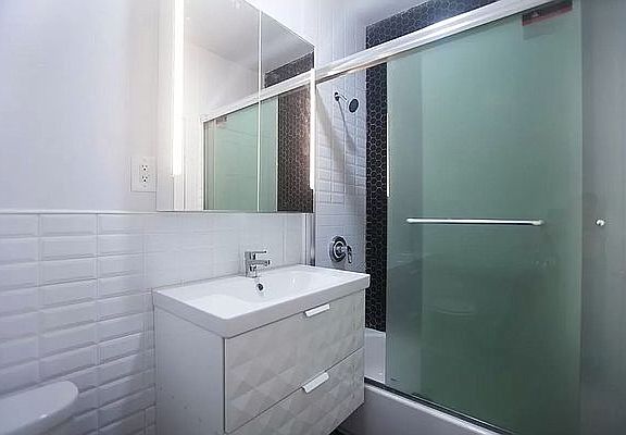 5th image of 284 Lenox Ave APT 1
