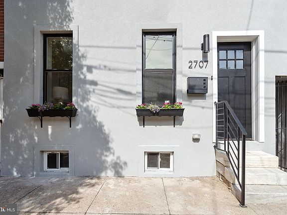 3rd image of 2707 E Monmouth St
