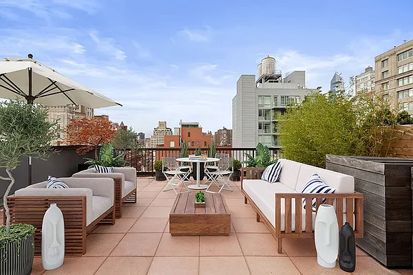 Rented by Greystar | media 1